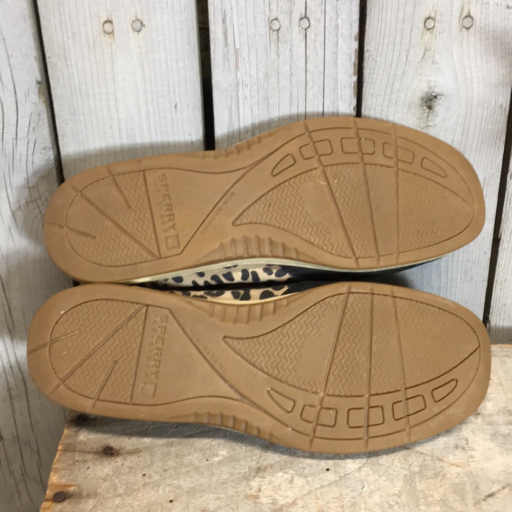Ladies Sperry Shoes - Picture 6 of 7